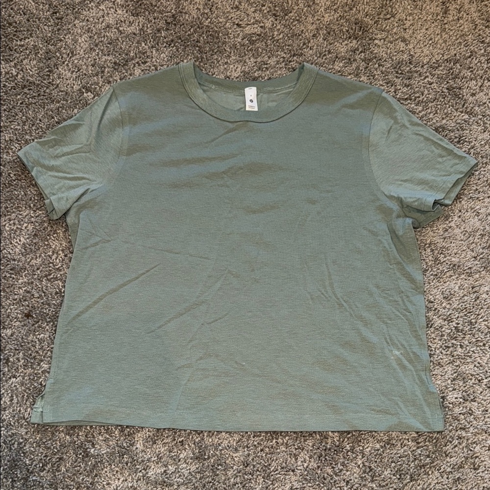 Green Short Sleeve Tee for Everyday Comfort